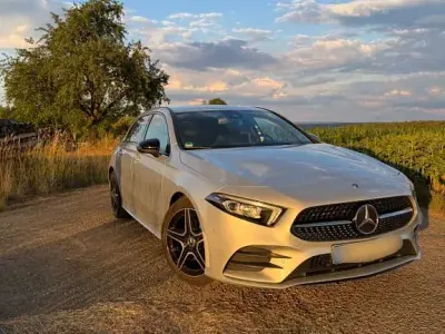 Gebraucht Mercedes A200 Advanced 163 PS (119 kW) 2023 Silber Limousine