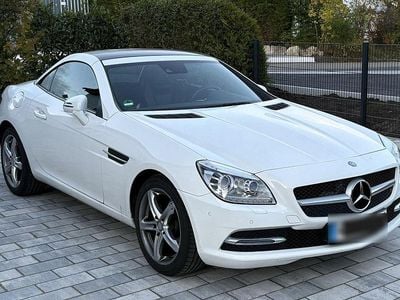 Gebraucht Mercedes SLK200 184 PS (135 kW) 2014 Weiß Cabrio