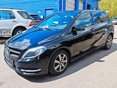 Second-hand Mercedes B180 Sport 122 CP (89 kW) 2012 Negru Monovolum