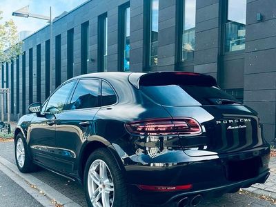 Schwarz Gebraucht 2015 Porsche Macan Turbo SUV | 34.500 € (Teuer)