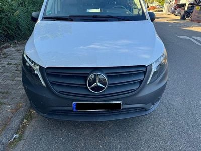 Gebraucht Mercedes Vito 163 PS (119 kW) 2023 Weiß Van