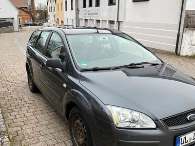 gebraucht Ford Focus Kombi