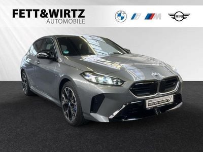 Skyscraper grau metallic Gebraucht 2024 BMW M135 Efficient Dynamics Kleinwagen | 39.390 € (Guter Preis)
