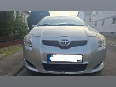 Gebraucht Toyota Auris 124 PS (91 kW) 2007 Silber Kleinwagen