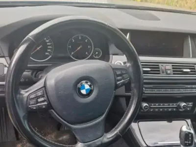 Gebraucht BMW 525 Luxury Line 218 PS (160 kW) 2016 Schwarz Kombi