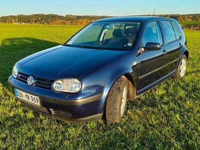 Schwarz Gebraucht 2001 VW Golf Edition Limousine | 2.222 € (Fairer Preis)