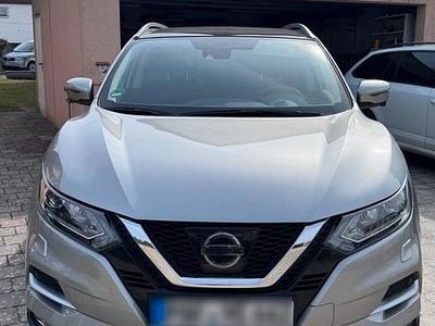 Usata Nissan Qashqai 163 CV (119 kW) 2017 Argento SUV