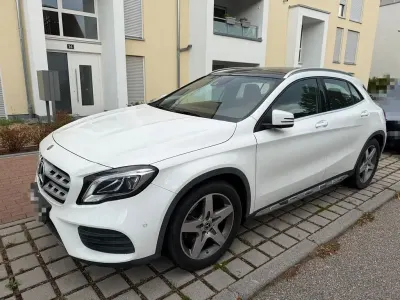 Gebraucht Mercedes GLA250 AMG line 211 PS (155 kW) 2019 Weiß SUV
