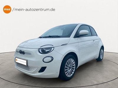 Gebraucht Fiat 500e Action 69 kW (95 PS) 2022 Weiß Kleinwagen