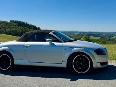 Gebraucht Audi TT Roadster Design 225 PS (165 kW) 2000 Silber Cabrio