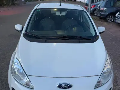 Gebraucht Ford Ka 69 PS (50 kW) 2015 Weiß Kleinwagen