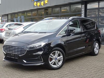 Schwarz metallic Gebraucht 2022 Ford S-MAX Titanium Van / Kleinbus | 28.330 € (Etwas zu teuer)
