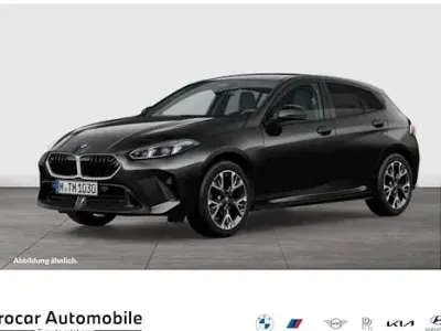Usata BMW 120 Shadowline 170 CV (125 kW) 2025 Nero Utilitaria