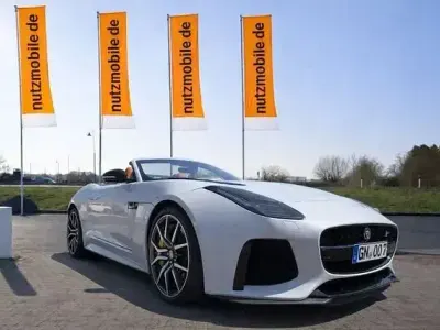 Käytetty Jaguar F-Type SVR 575 HP (422 kW) 2020 Valkoinen Avoauto
