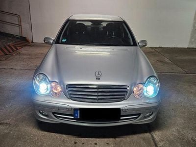 Gebraucht Mercedes C200 Classic 163 PS (119 kW) 2006 Silber Limousine