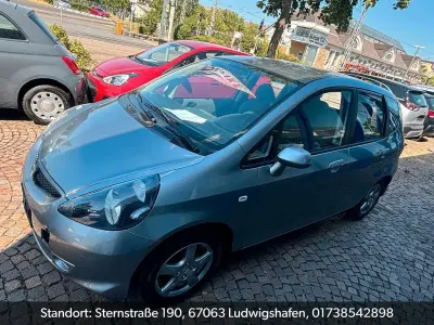 Gebraucht Honda Jazz 77 PS (56 kW) 2008 Silber Kleinwagen