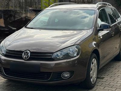 Gebraucht VW Golf VII Style 105 PS (77 kW) 2012 Braun Kombi