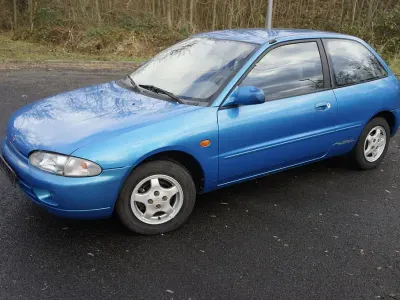 Gebraucht Mitsubishi Colt 75 PS (55 kW) 1995 Blau Kleinwagen