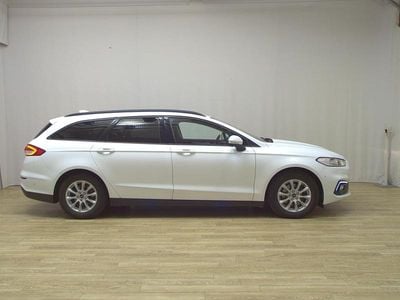 Weiss Gebraucht 2021 Ford Mondeo Trend Kombi | 10.980 € (Superpreis)