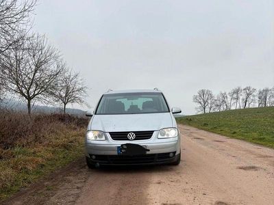 Gebraucht VW Touran Highline 136 PS (100 kW) 2004 Silber Van / Kleinbus