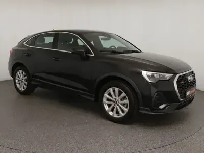 Gebraucht Audi Q3 Sportback Ambiente 190 PS (139 kW) 2025 Schwarz SUV