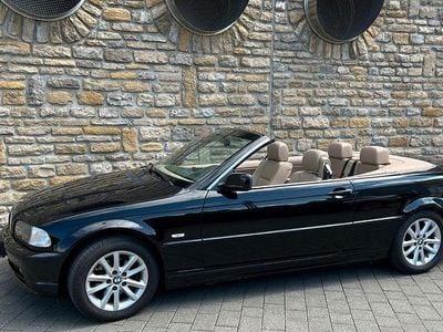 Gebraucht BMW 320 Cabriolet 170 PS (125 kW) 2001 Schwarz Cabrio