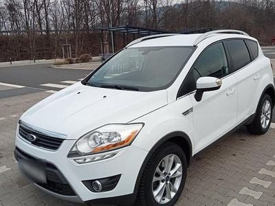 Gebraucht Ford Kuga Titanium 163 PS (119 kW) 2012 Weiß SUV