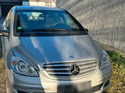 Używany Mercedes B170 116 KM (85 kW) 2008 Srebrny Minivan