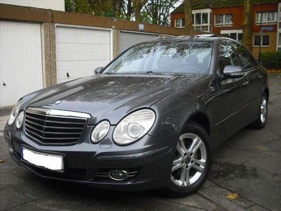 Gebraucht Mercedes E200 Avantgarde 184 PS (135 kW) 2007 Grau Limousine