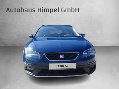 Używany Seat Leon ST 125 KM (91 kW) 2016 Niebieski Kombi