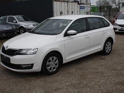 Gebraucht Skoda Rapid Active 95 PS (69 kW) 2018 Weiß Kleinwagen