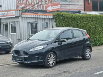 Gebraucht Ford Fiesta Trend 60 PS (44 kW) 2013 Schwarz Limousine