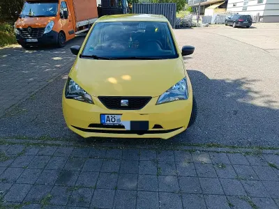 Używany Seat Mii 60 KM (44 kW) 2015 Żółty Hatchback