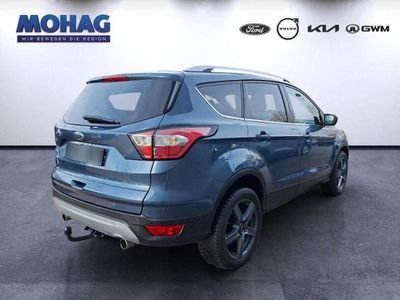 Usado Ford Kuga Trend 120 HP (88 kW) 2019 Azul SUV