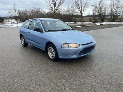 Gebraucht Mitsubishi Colt 75 PS (55 kW) 1997 Blau Kleinwagen