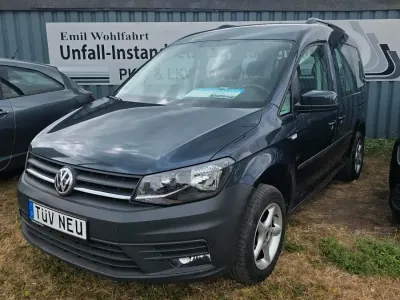 Gebraucht VW Caddy 102 PS (75 kW) 2017 Blau Van / Kleinbus