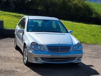 Usata Mercedes C180 Avantgarde 143 CV (105 kW) 2005 Argento Berlina