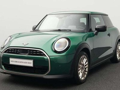 Grün Gebraucht 2024 Mini Cooper Favoured Kleinwagen | 27.445 € (Fairer Preis)