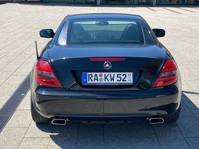 Schwarz Gebraucht 2008 Mercedes SLK200 Cabrio | 15.999 € (Etwas zu teuer)