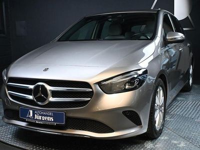 Gebraucht Mercedes B200 163 PS (119 kW) 2020 Silber Van / Kleinbus