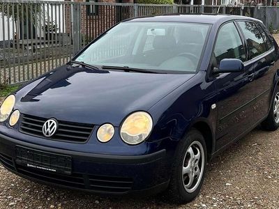 Indigoblau perleffekt Gebraucht 2002 VW Polo Kleinwagen | 1.350 € (Fairer Preis)