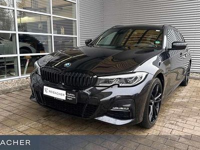 Gebraucht BMW 330e Performance 292 PS (214 kW) 2021 Saphirschwarz metallic Kombi