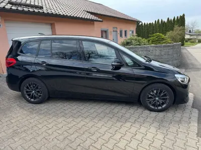 Gebraucht BMW 220 Gran Tourer Advantage 190 PS (139 kW) 2018 Schwarz Van / Kleinbus