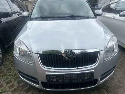 Używany Skoda Roomster Comfort 86 KM (63 kW) 2008 Srebrny Minivan