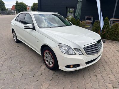 Mercedes E200