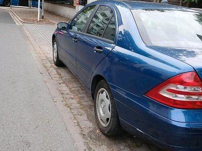 Blau Gebraucht 2003 Mercedes 200 Limousine | 2.600 €