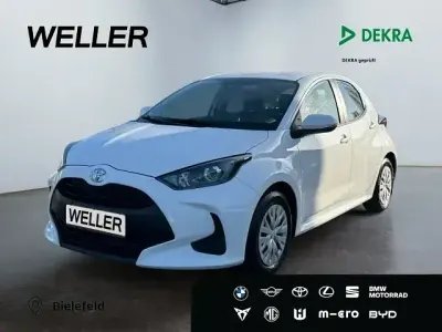 Gebraucht Toyota Yaris Comfort 72 PS (52 kW) 2022 Weiss Kleinwagen