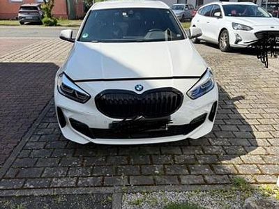 Weiß Gebraucht 2021 BMW 118 M Sport Kleinwagen | 21.000 € (Fairer Preis)