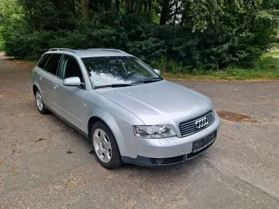 Gebraucht Audi A4 131 PS (96 kW) 2002 Silber Kombi