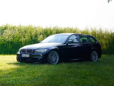 Gebraucht BMW 325 Performance 204 PS (150 kW) 2010 Schwarz Kombi